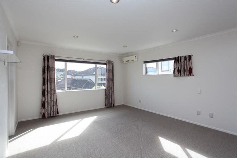 Photo of property in 3 Andy Crescent, Flat Bush, Auckland, 2016