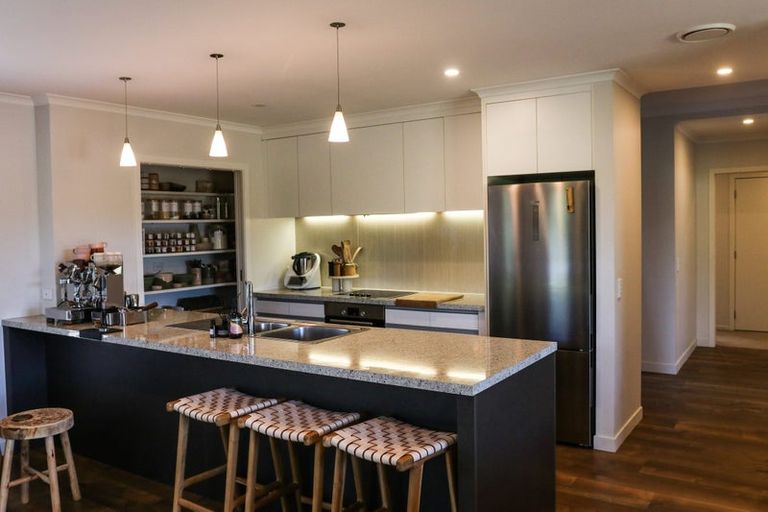 Photo of property in 8 Kitakita Grove, Motueka, 7120