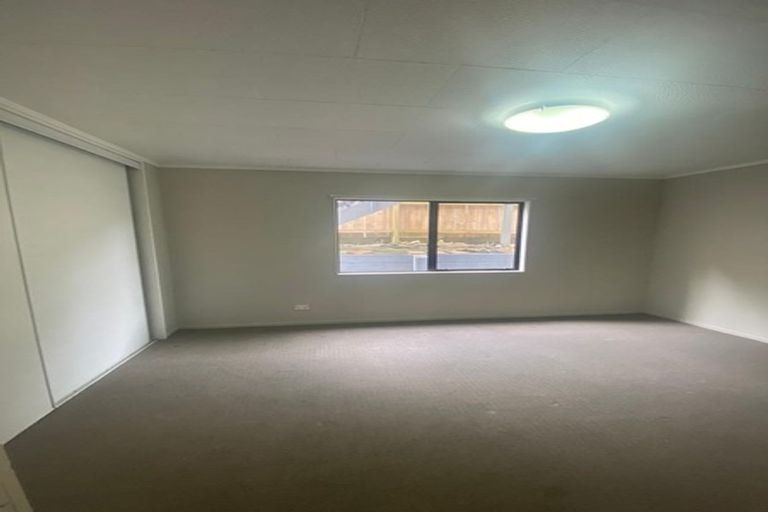 Photo of property in 21 Hakea Place, Totara Heights, Auckland, 2105