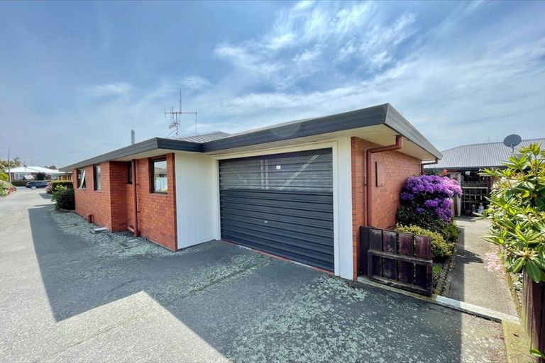 Photo of property in 4/93 Avenue Road, West End, Timaru, 7910