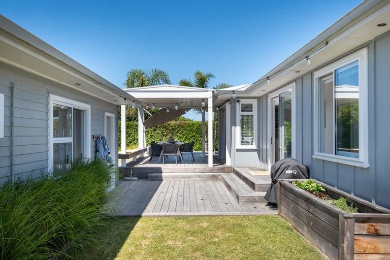 Photo of property in 19 Harper Road, Waimarama, 4294