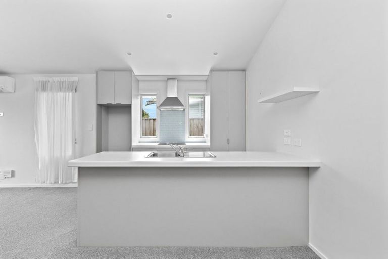 Photo of property in 129 Forest Lake Road, Forest Lake, Hamilton, 3200