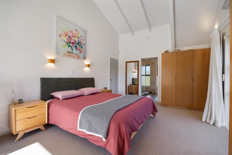 Photo of property in 3 Muriwai Road, Waimauku, 0812