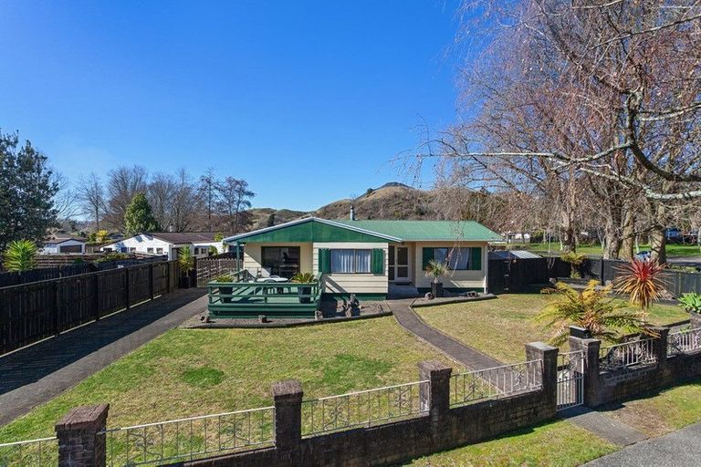 Photo of property in 5 Ryder Place, Kawerau, 3127