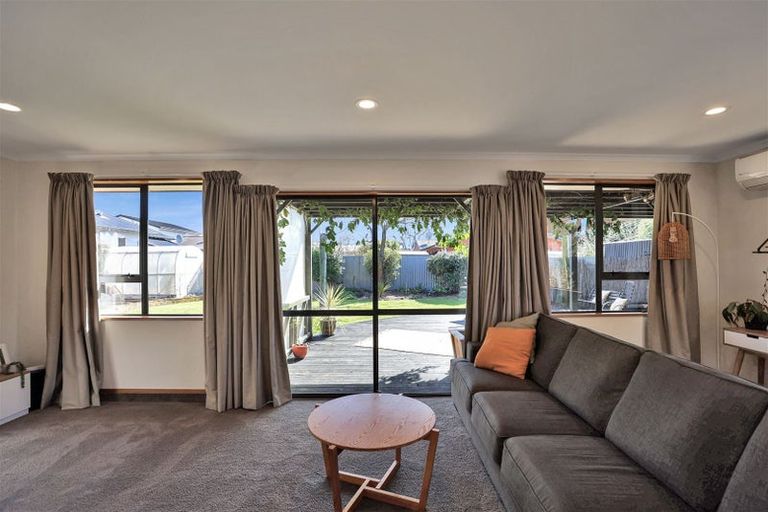 Photo of property in 10 Nixon Street, Tinwald, Ashburton, 7700