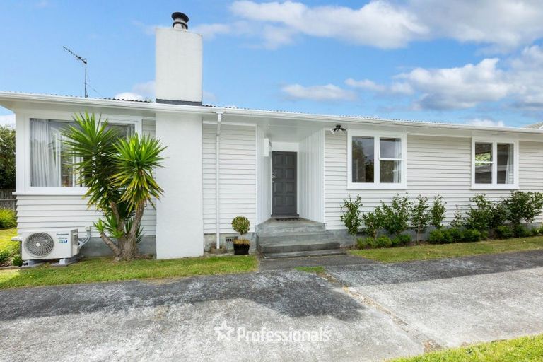 Photo of property in 16 Ruru Crescent, Heretaunga, Upper Hutt, 5018