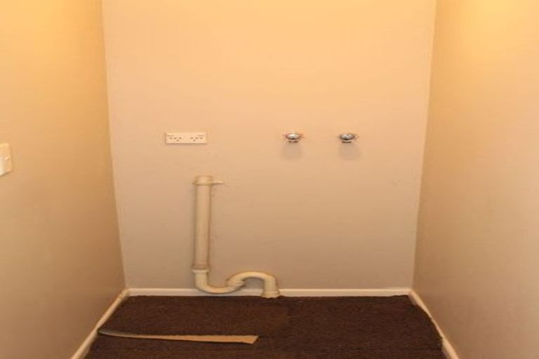 Photo of property in 47 Castleford Street, Green Bay, Auckland, 0604