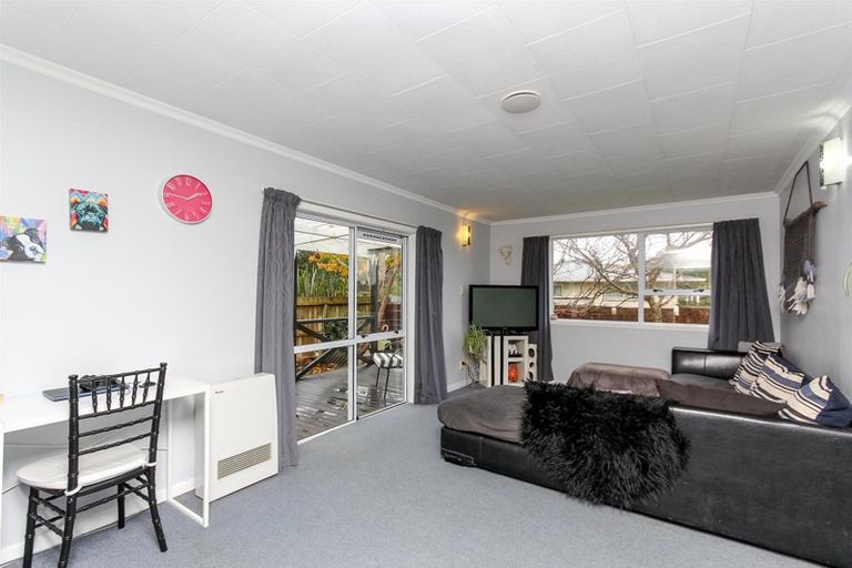 Photo of property in 126 Omata Road, Marfell, New Plymouth, 4310