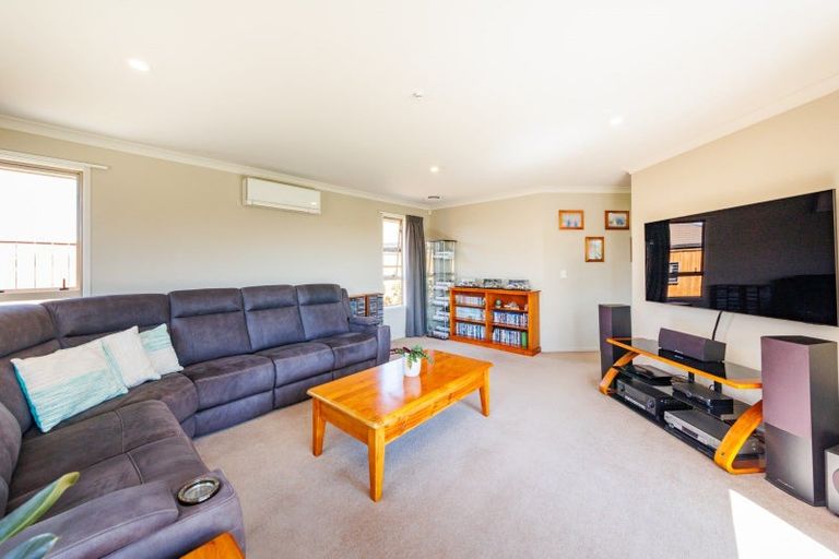 Photo of property in 23 Branigan Parade, Kelvin Grove, Palmerston North, 4414