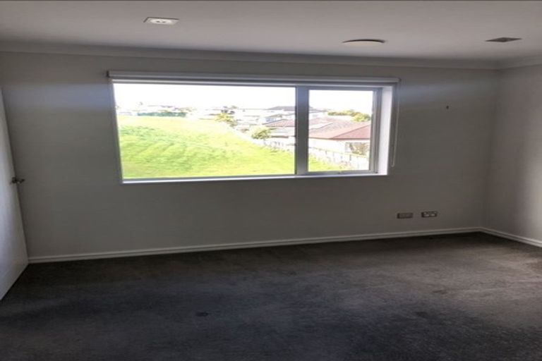 Photo of property in 21a Stamford Crescent, Flat Bush, Auckland, 2019