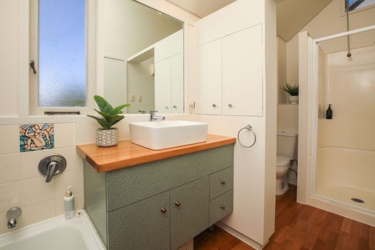 Photo of property in 53 Hooker Avenue, Chedworth, Hamilton, 3210