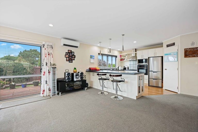 Photo of property in 31 Wiltshire Drive, Huntington, Hamilton, 3210