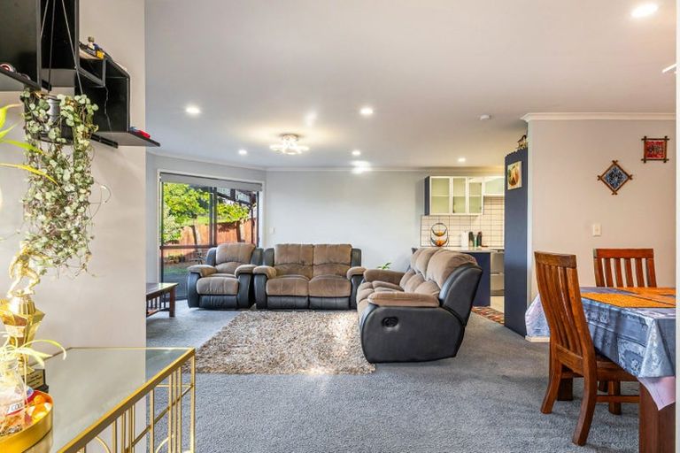 Photo of property in 11 Rakau Views, Orewa, 0931