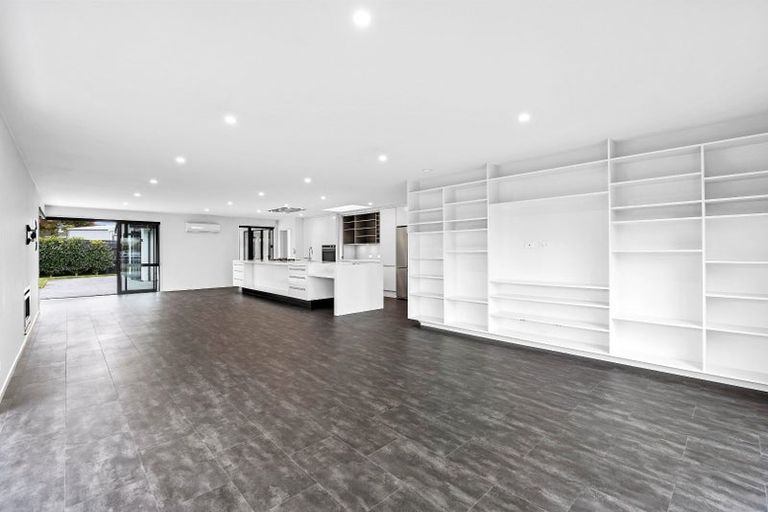 Photo of property in 59 Mokihi Gardens, Hillmorton, Christchurch, 8024