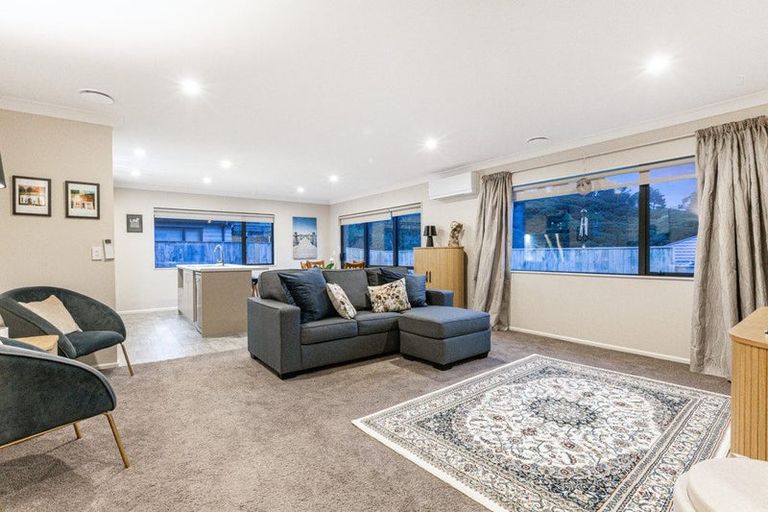 Photo of property in 9 Moonsail Drive, Whitby, Porirua, 5024
