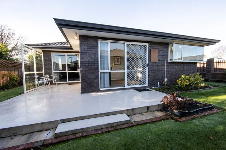 Photo of property in 2/134 Highsted Road, Casebrook, Christchurch, 8051