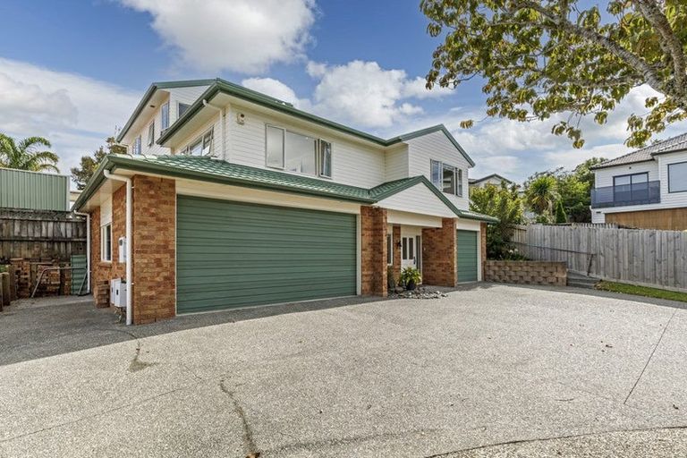 Photo of property in 26 Bundoran Way, Pinehill, Auckland, 0632