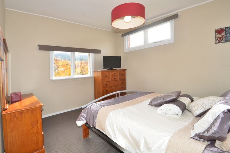Photo of property in 10 Hall Road, Sawyers Bay, Port Chalmers, 9023