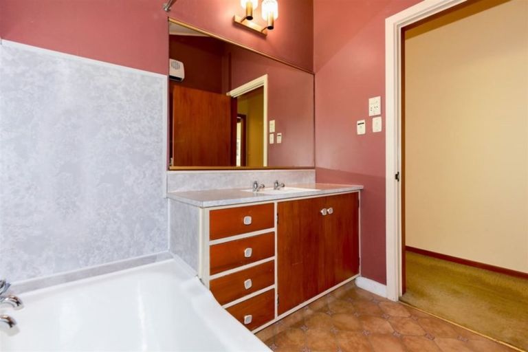 Photo of property in 33 Lynfield Avenue, Ilam, Christchurch, 8041