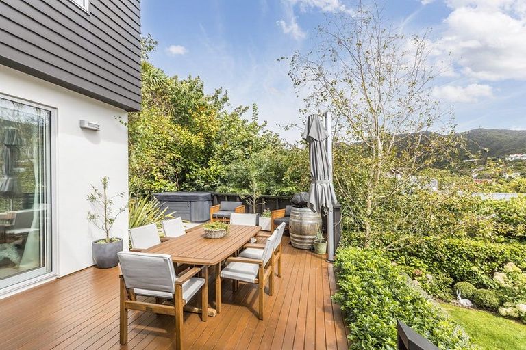 Photo of property in 405b Karori Road, Karori, Wellington, 6012