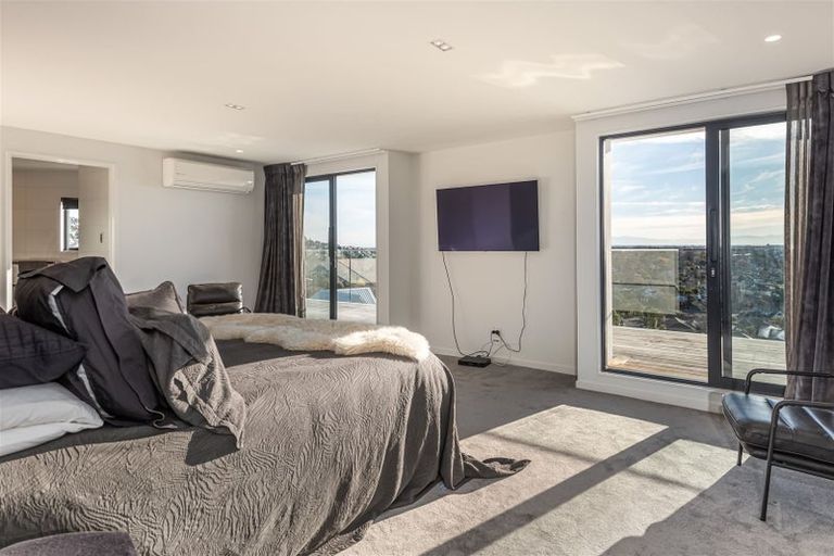 Photo of property in 15 Woodlau Rise, Huntsbury, Christchurch, 8022