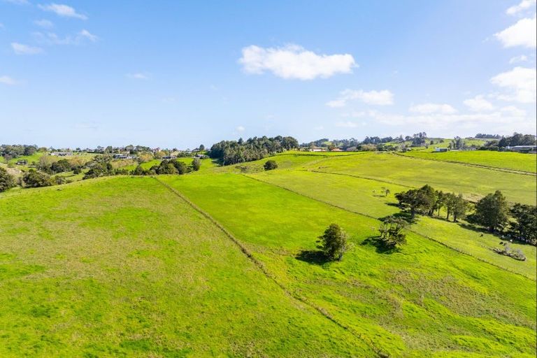 Photo of property in 122 Hurndall Street East, Maungaturoto, 0520