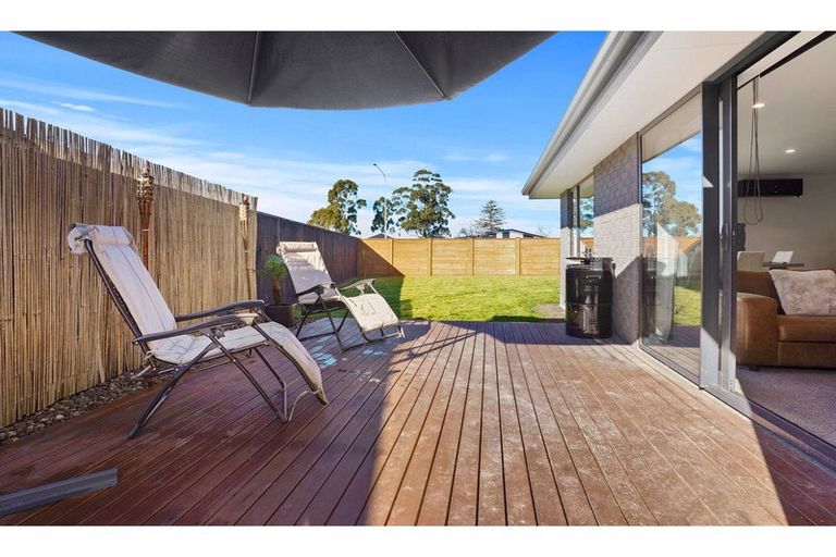 Photo of property in 7 Tara Crescent, Woodend, 7610