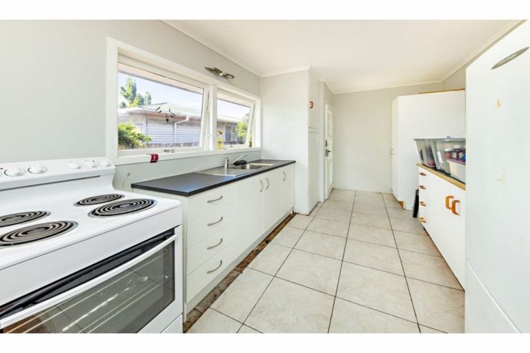 Photo of property in 26 Tiraumea Drive, Pakuranga, Auckland, 2010