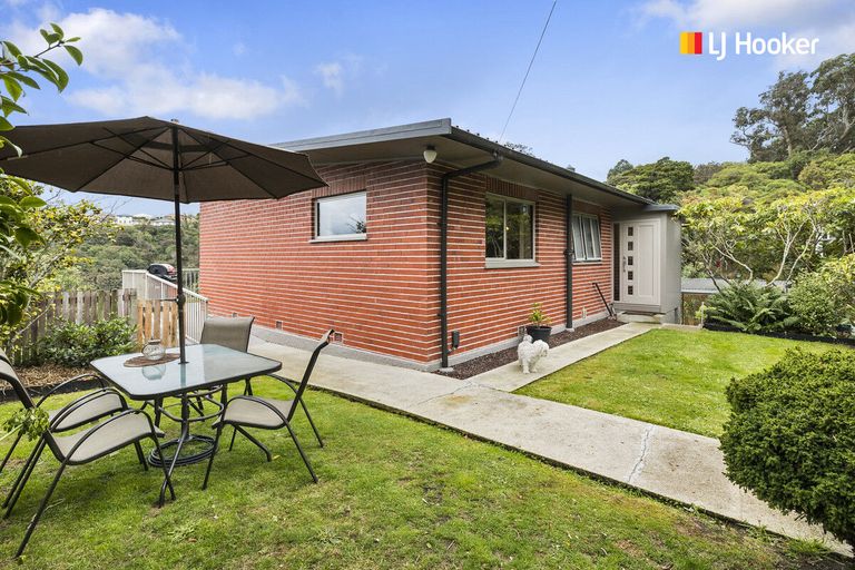 Photo of property in 2 Heath Street, Andersons Bay, Dunedin, 9013