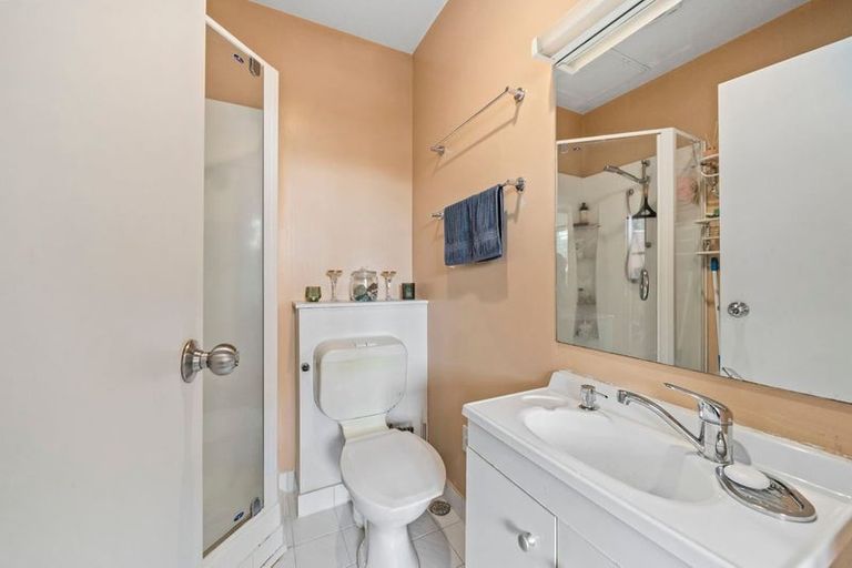 Photo of property in Terrace Tower Apartments, 5d/126 The Terrace, Wellington Central, Wellington, 6011