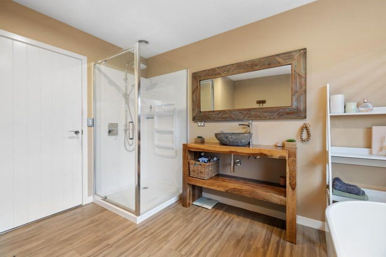 Photo of property in 8 Dingle Street, Lake Hawea, Wanaka, 9382