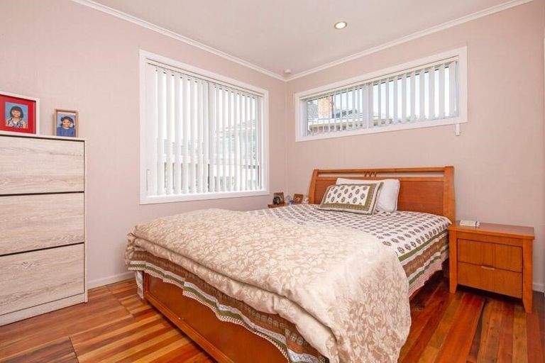 Photo of property in 7 Rodney Street, Howick, Auckland, 2014