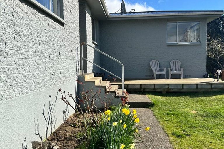 Photo of property in 8 Ruru Avenue, Otatara, Invercargill, 9879