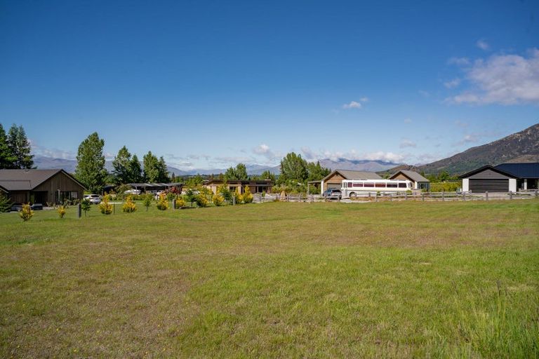 Photo of property in 13 Skylark Place, Lake Hawea, 9382