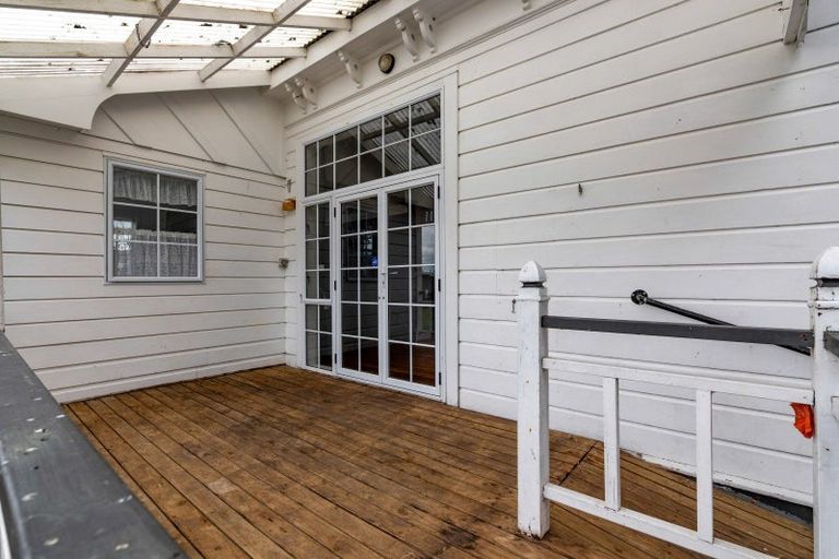 Photo of property in 76 South Road, Manaia, 4612