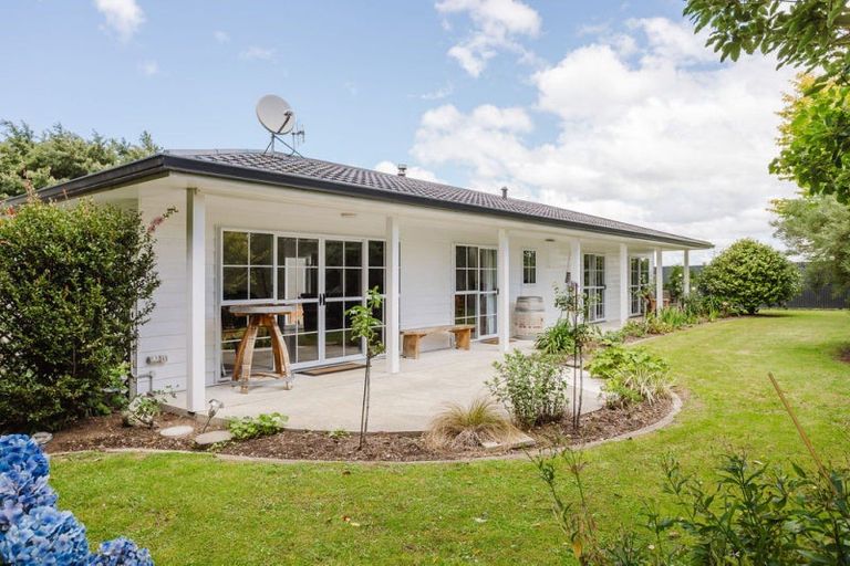 Photo of property in 14 Aerodrome Road, Dannevirke, 4972