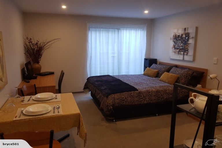 Photo of property in Dual Apartments, 108/142 Vivian Street, Te Aro, Wellington, 6011