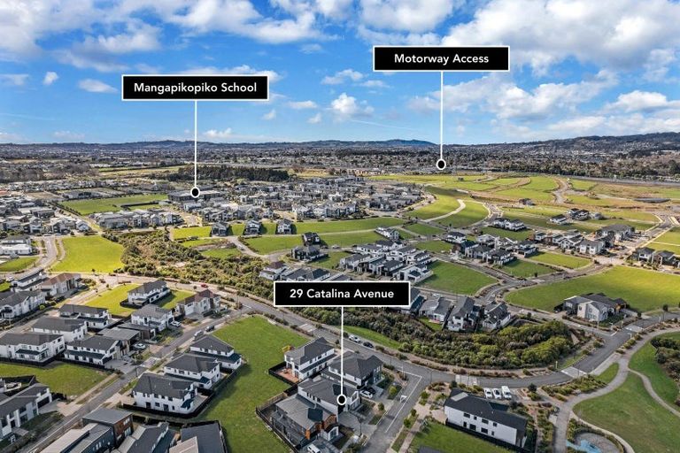 Photo of property in 29 Catalina Avenue, Rosehill, Papakura, 2113