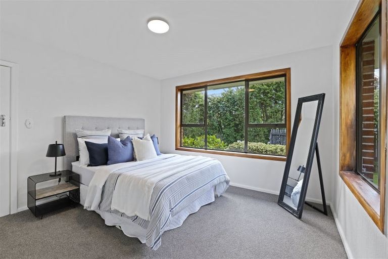 Photo of property in 16 Manor Place, Bryndwr, Christchurch, 8053