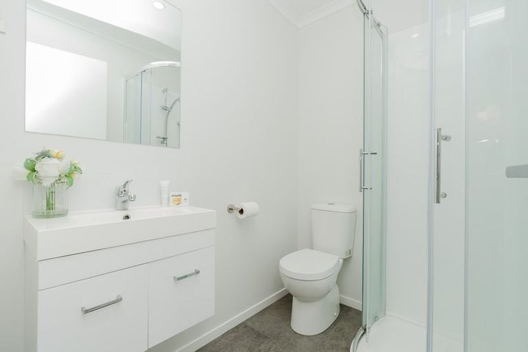 Photo of property in 16/10 Burrows Place, Frankton, Hamilton, 3204