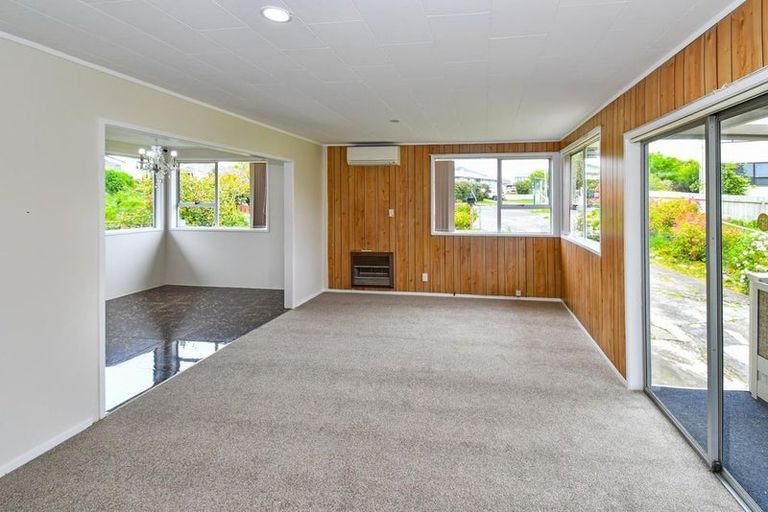 Photo of property in 16a Mclean Avenue, Papatoetoe, Auckland, 2025
