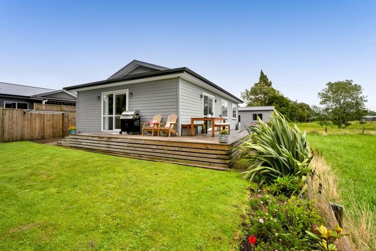 Photo of property in 8 Manatu Lane, Inglewood, 4330