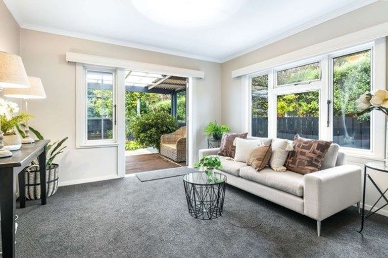 Photo of property in 189 Waimea Terrace, Beckenham, Christchurch, 8023
