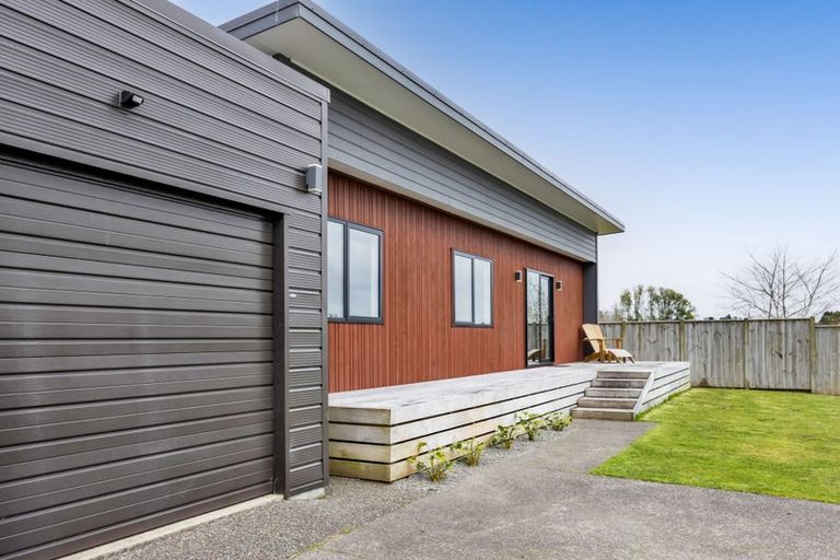 Photo of property in 7 Manatu Lane, Inglewood, 4330