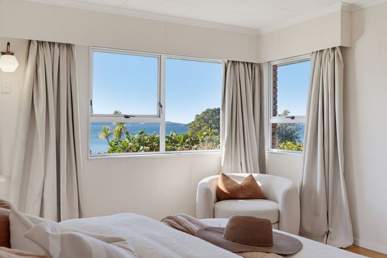 Photo of property in 8 Manahi Avenue, Kawaha Point, Rotorua, 3010