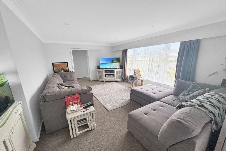 Photo of property in 16 Marlborough Street, Levin, 5510