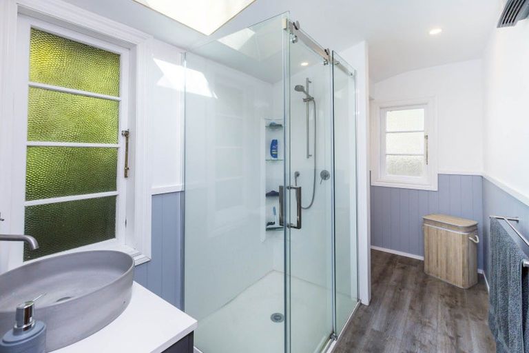 Photo of property in 1 Wyndham Road, Pinehaven, Upper Hutt, 5019