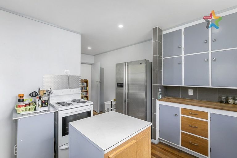 Photo of property in 4 Frethey Grove, Naenae, Lower Hutt, 5011