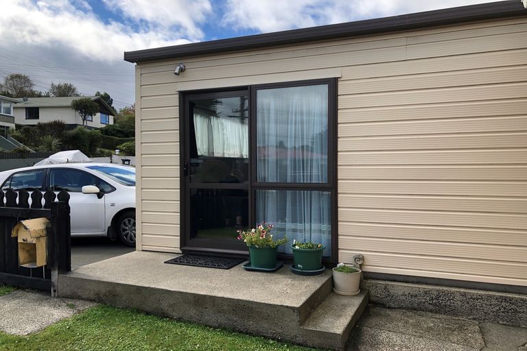 Photo of property in 6 Stephen Street, Halfway Bush, Dunedin, 9010