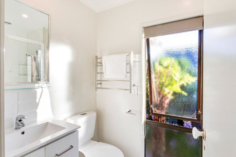 Photo of property in 15 Kakapu Road, Okiato, Russell, 0272